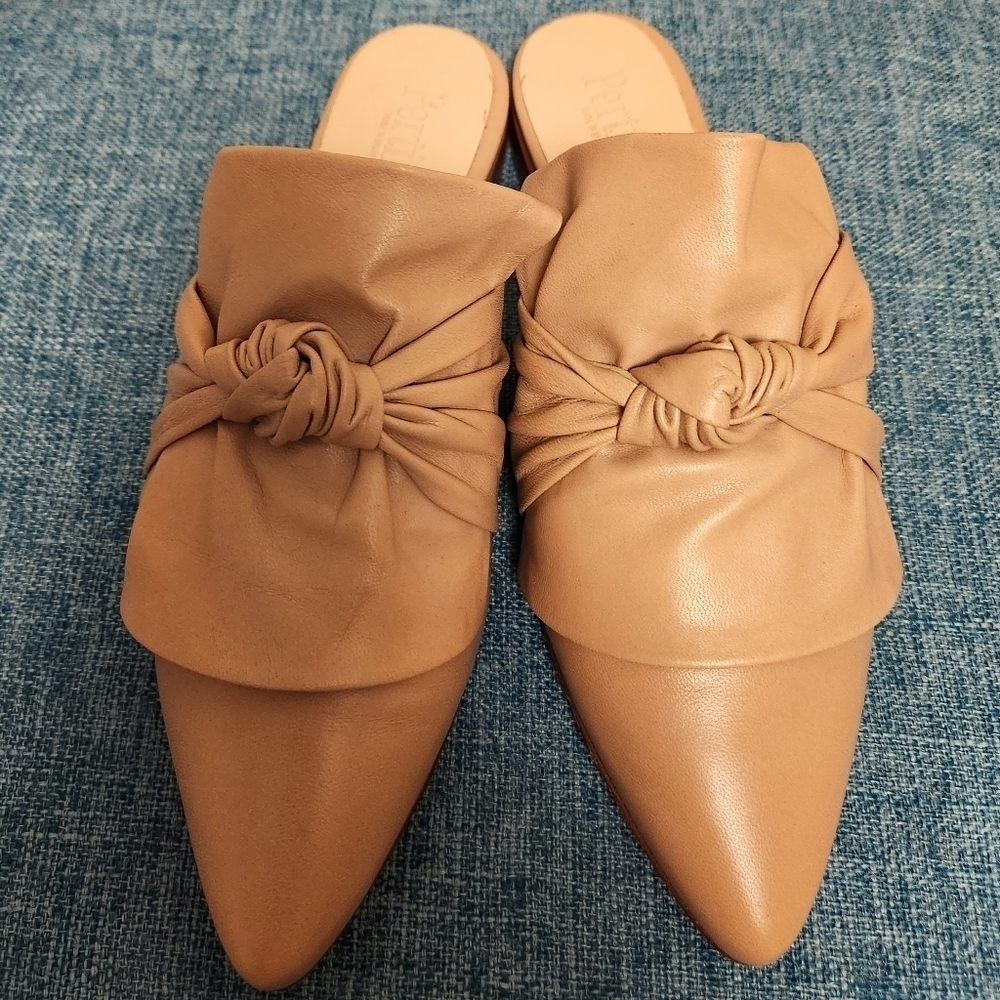 Pertini leather women shoes, size 8, nude